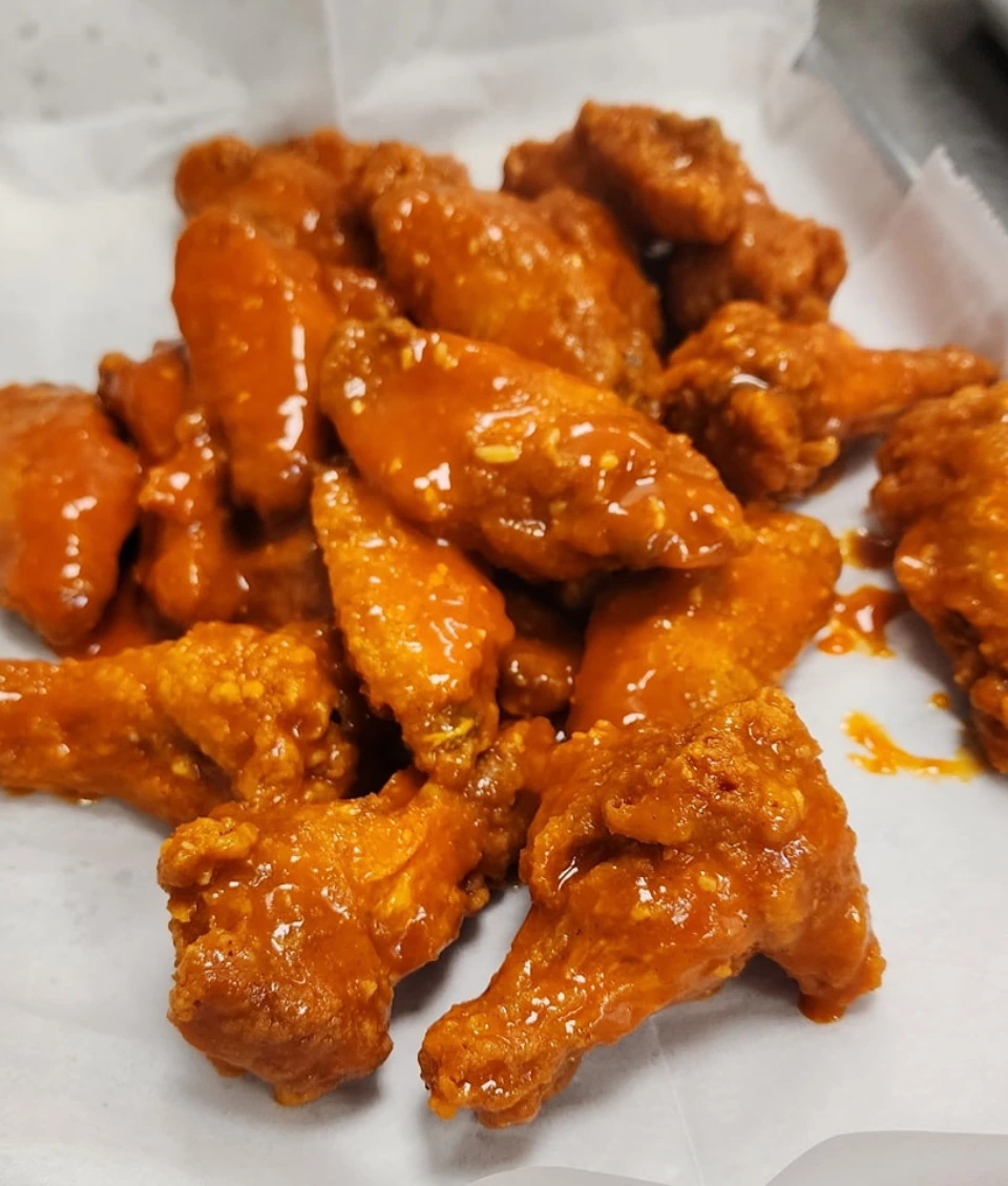 20 Bone-In/Boneless Wings